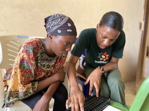 Dominion Akinrotimi with Inventors Community OAUSTECH chapter members